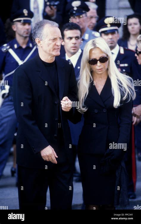 gianni versace funeral pictures.